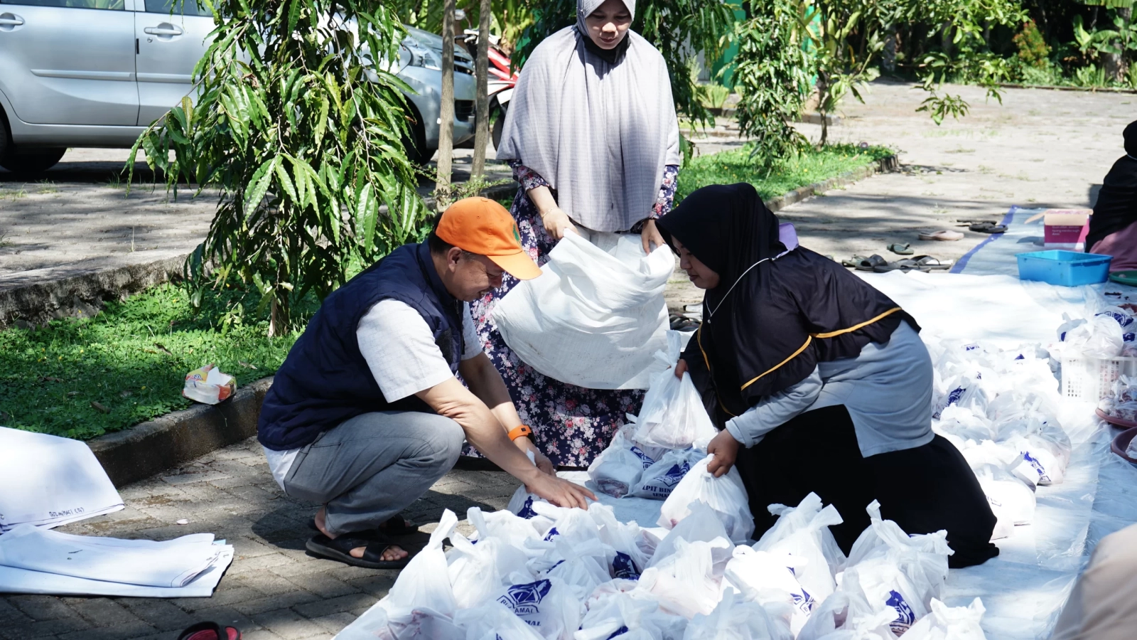 Yayasan Wakaf Bina Amal distribusikan 935 Paket Daging Kurban dalam Idul Adha 1444H